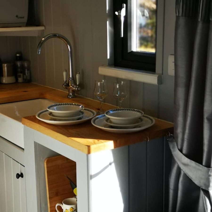 Вилла Pen-Rhos Luxury Glamping "Cuckoo'S Nest" Лландриндод-Уэлс Экстерьер фото